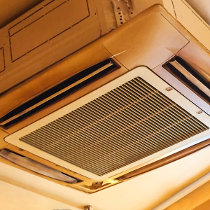 エアコンの黄ばみ徹底対策：原因から除去方法、予防策まで完全ガイド